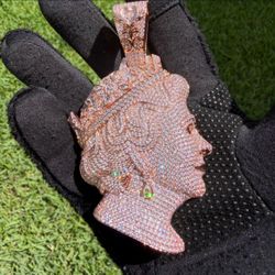 Queen Elizabeth Pendent Large pendent Rose Gold