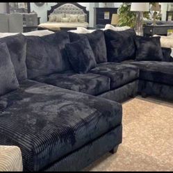 NEW BLACK XL SECTIONAL WITH FREE DELIVERY 