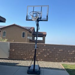 Spalding  basketball Hoop 