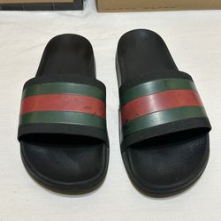 Used gucci flip flops deals