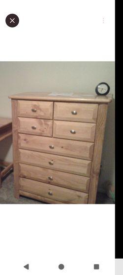 Full size bed & dresser