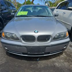 2004 BMW 330i 