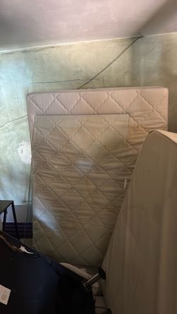 Free queen king and full sized beds