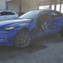 Partes y piezas Lexus IS200T 2016