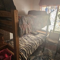 multiple bucket beds