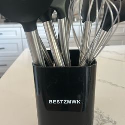 Beautiful Kitchen Set Cooking Utensils - New!