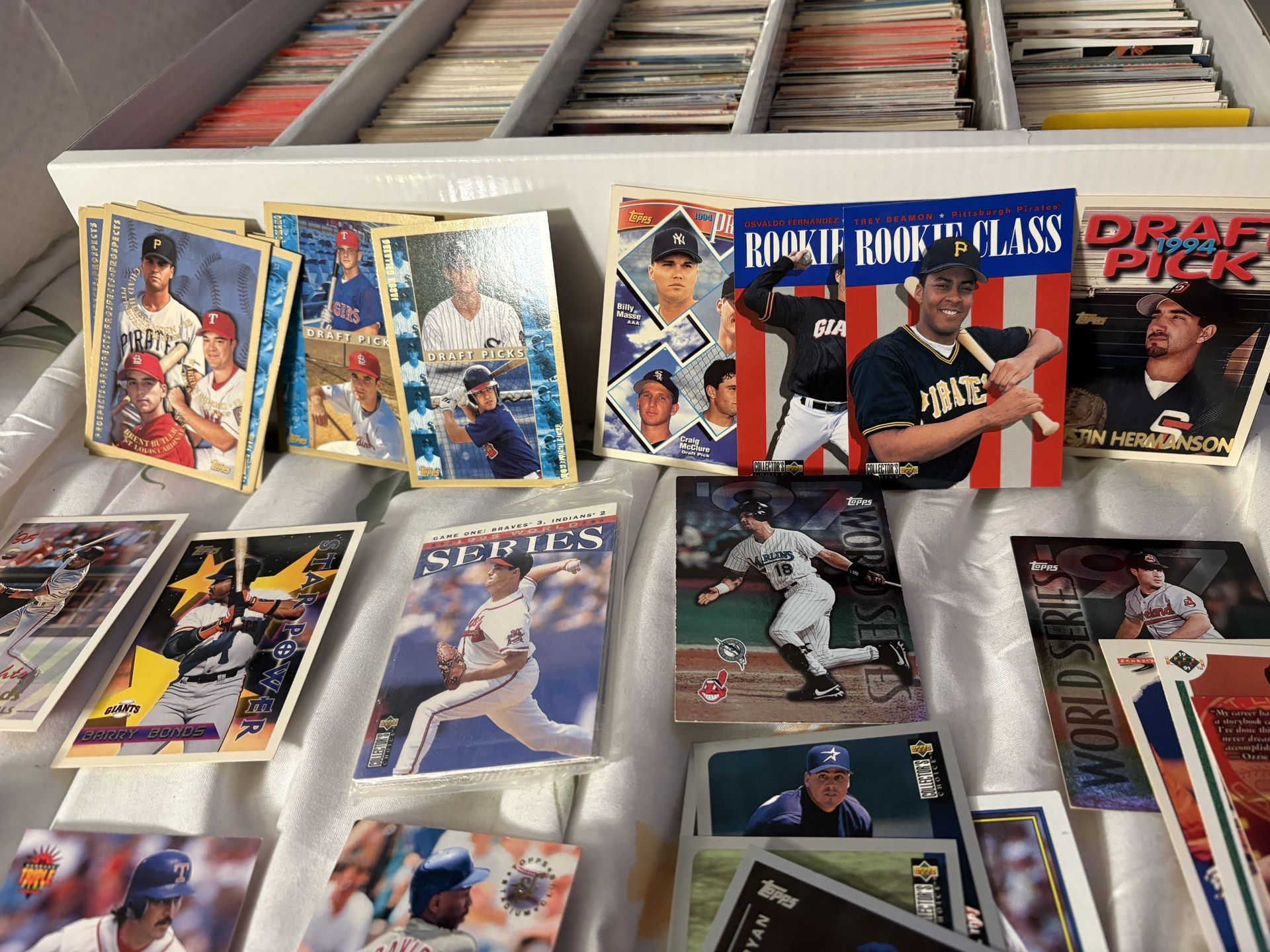 Large Lot Of Baseball Cards 5 Row Box
