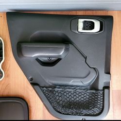 JEEP WRANGLER JL DOOR PANEL