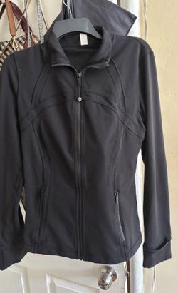 Black Lululemon 