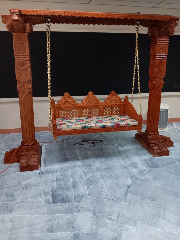 Indian WOODEN Swing Jhoola Withcast Metal Golden Color Chain