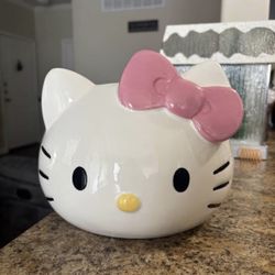 Hello Kitty Planter 