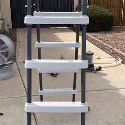 Pool Ladder