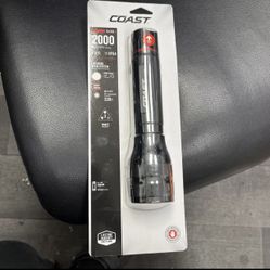 Coast G(contact info removed) Lumens Alkaline LED Handheld Flashlight 33 HOURS IP54