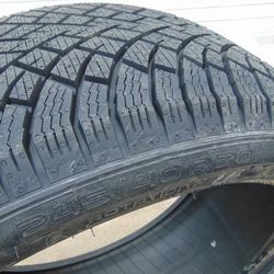 4 New Old Stock 245 40 20 Nokian Hakkapeliitta R5 Winter Tires 99T Date 2022