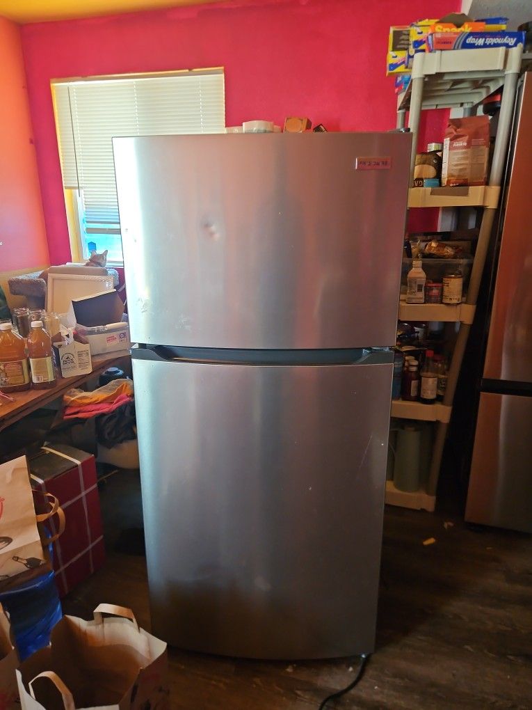 Frigidaire Refrigerator