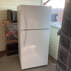 Whirtpool Refrigerator Apartment Size
