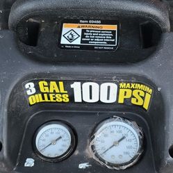 Central Pneumatic / 3 gallon 100 psi oiless pancake air compressor