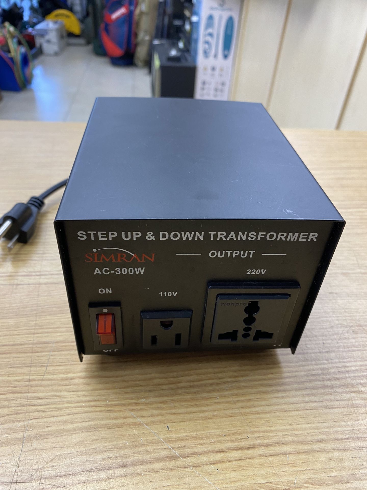 Simran AC-300 Step Up/Down Voltage Converter Transformer 110V/220V - 300 Watts,Black