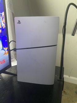 PS5 Slim and controller OBO