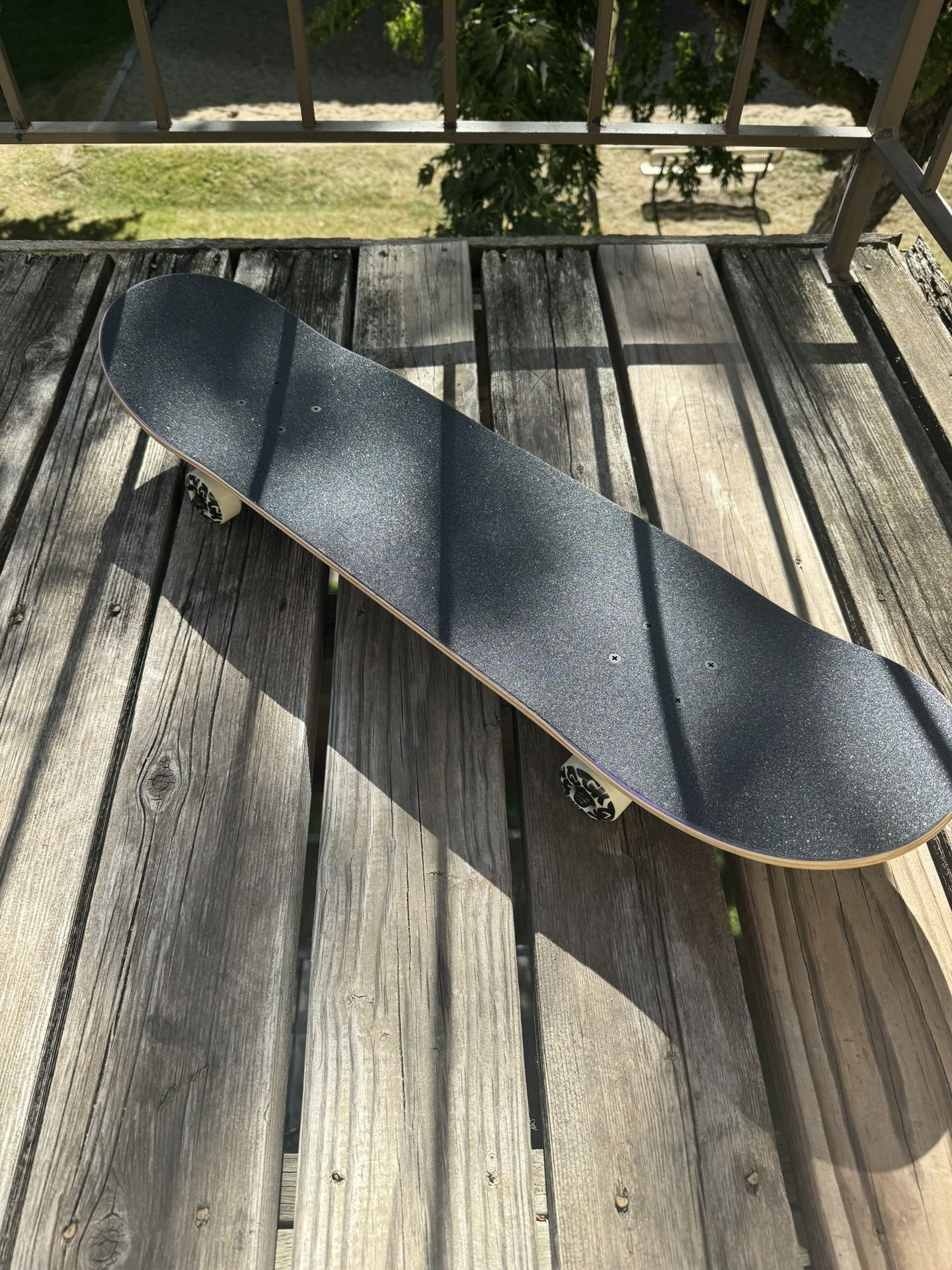 DGK 8.0 Skateboard