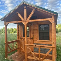 Cabin / Shed.   Or Work / Play House 