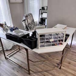 Modern Desk