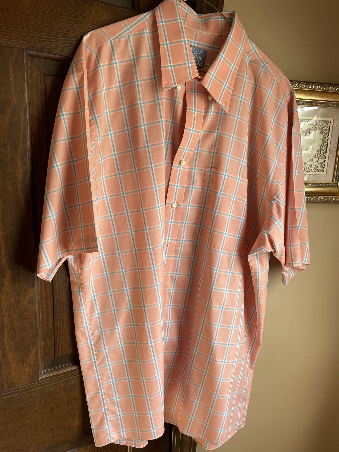 Men’s Short Sleeve Dress Shirt