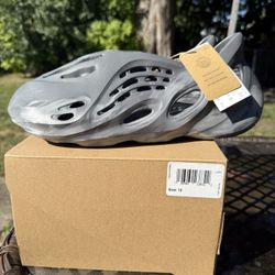 Yeezy Foam Runner Mx Granite 