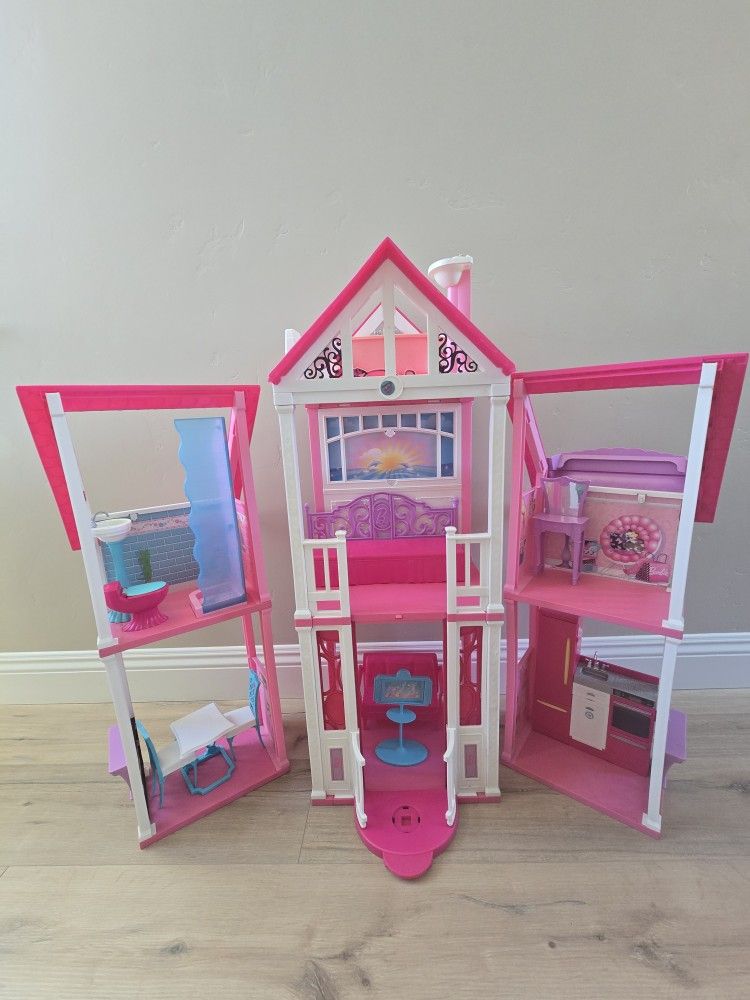 Barbie House