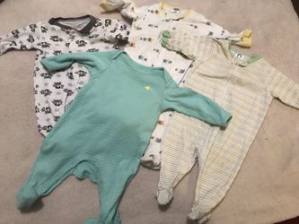 Baby clothes 0-3 months