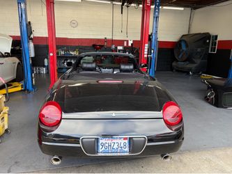 2003 Ford Thunderbird