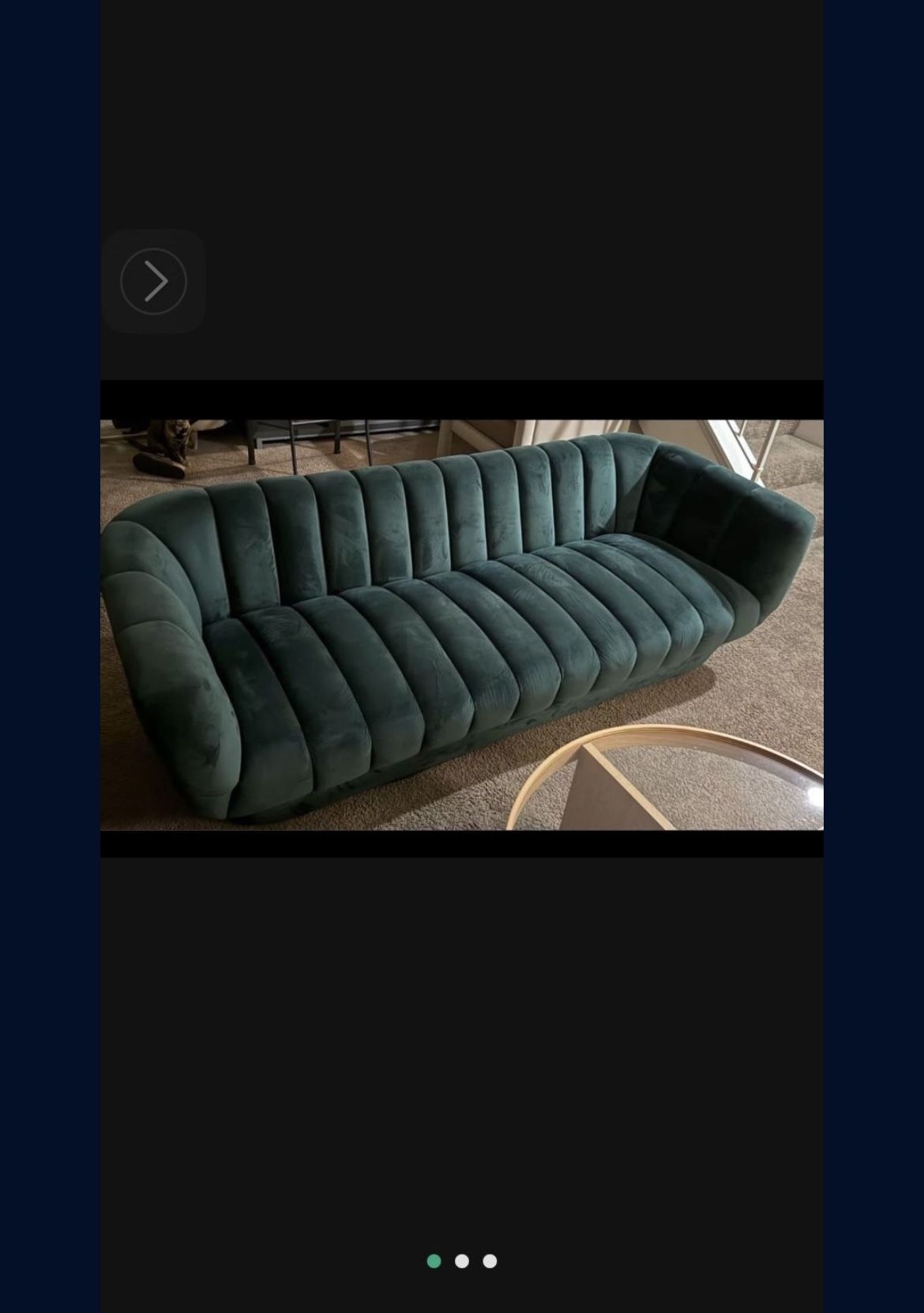 Emerald Green Sofa In Excellent Condition 