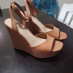 Aldo Wedge Size 8