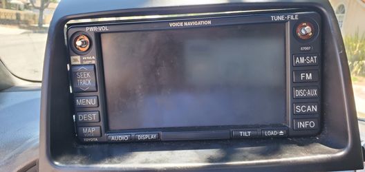 Navigation System With Backup Camera