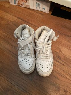 Nike high tops size 4Y