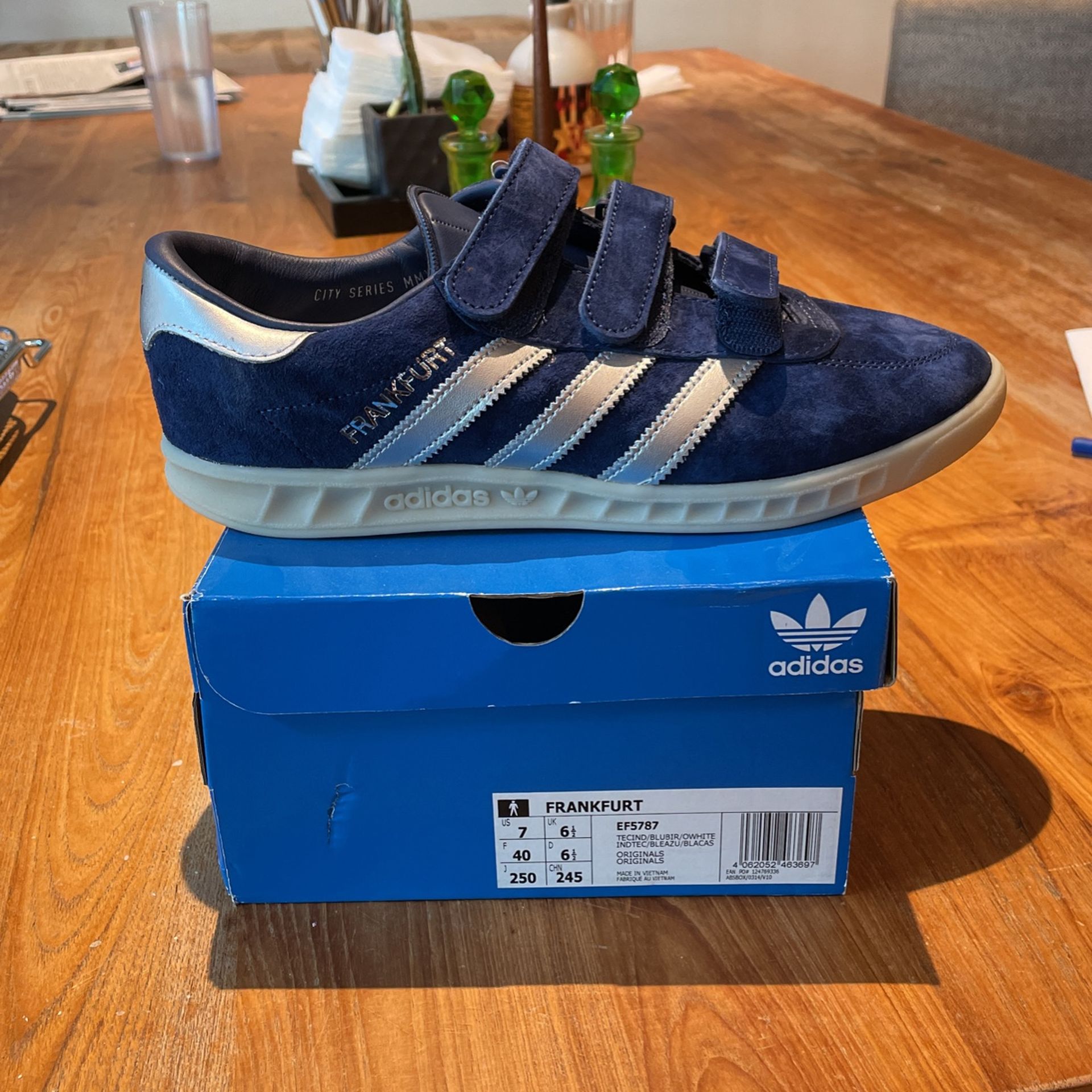 Brand New Men’s Adidas Suede Sneakers 