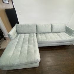 Couch (sectional)