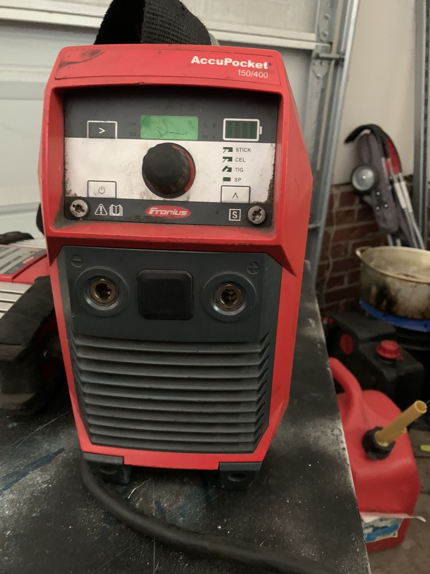 Suit case Welder