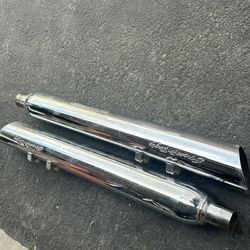 V Twin Screaming Eagle Exhaust 