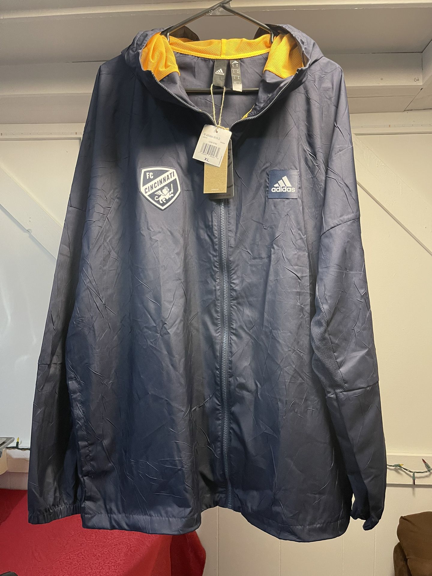 Cincinnati FC Adidas Men’s XL Jacket New