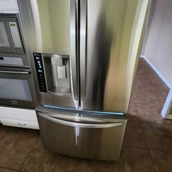 LG Refrigerator 