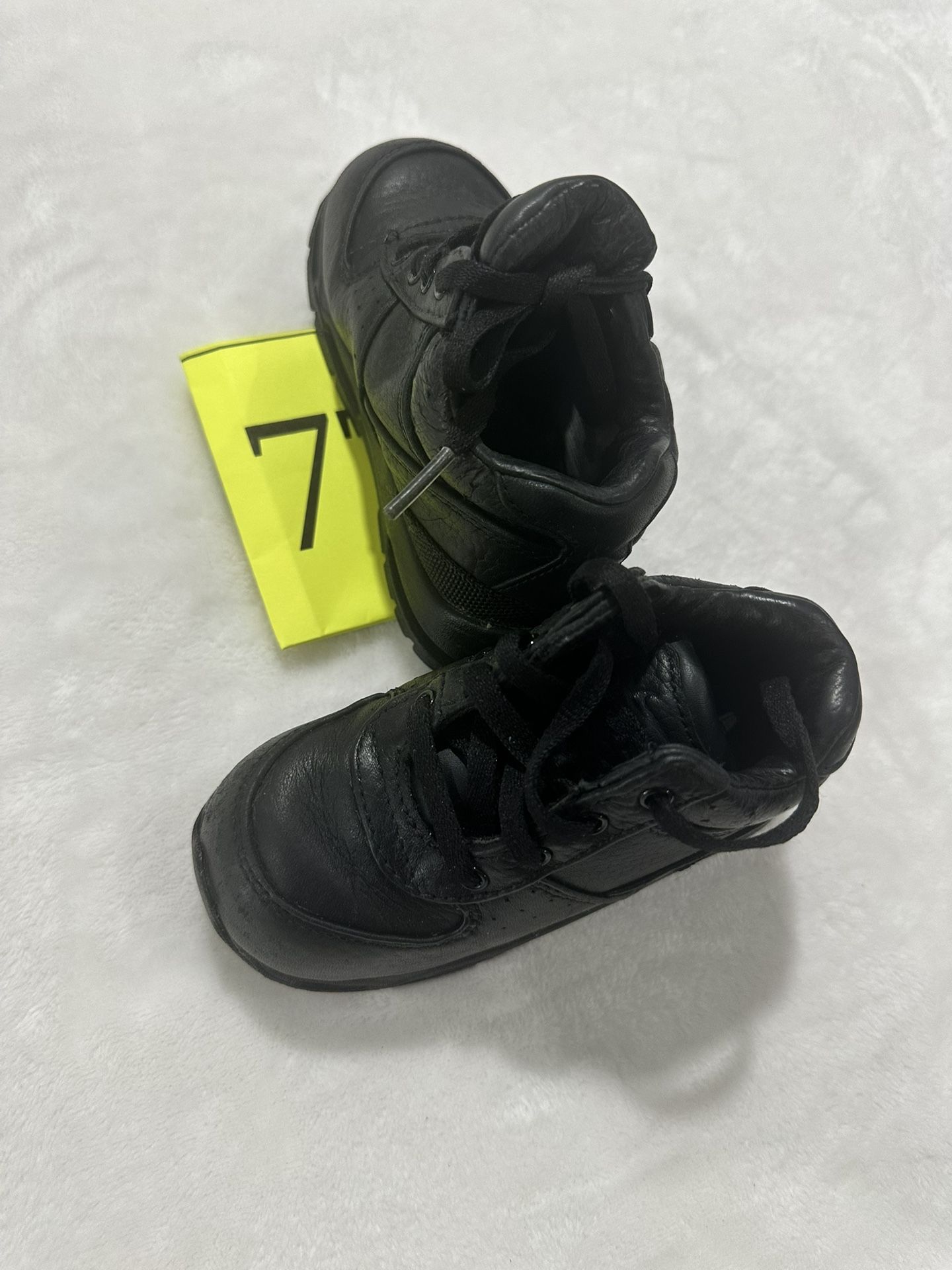 Nike ACG Boots SZ 7c