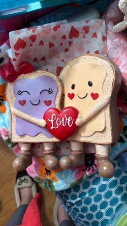 Peanut Butter and Jelly Valentine Figurine