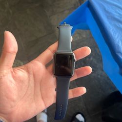 Serious 1 42mm Apple Watch In Good Conditions 