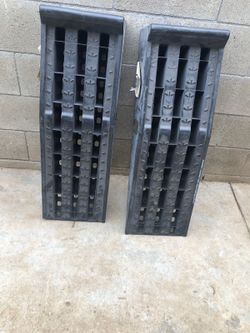 Vehicle ramps