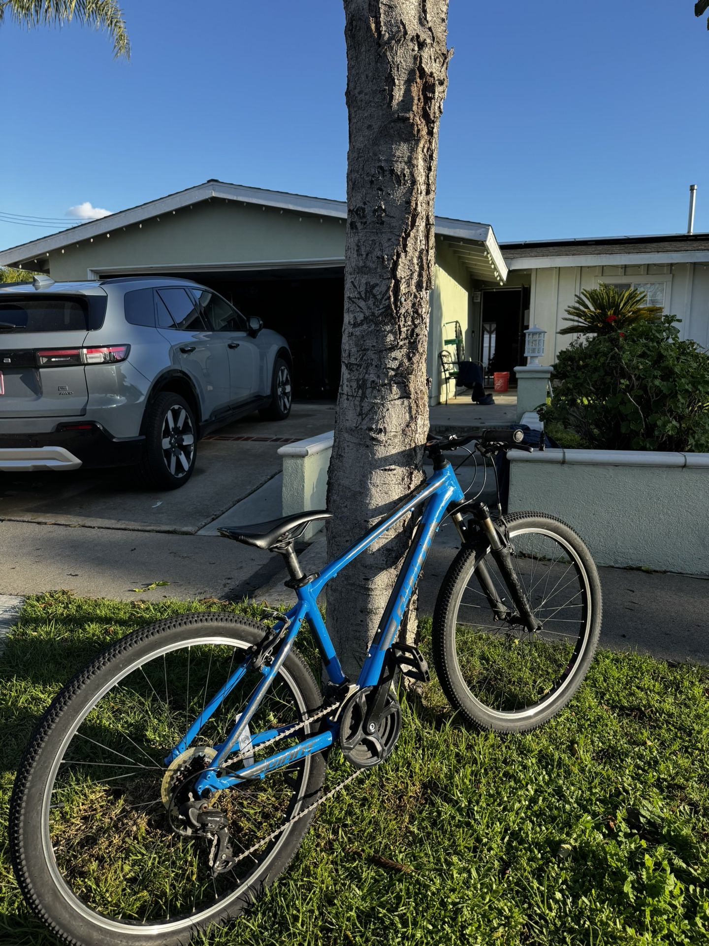 “26” ATX Mountain Bike – Sturdy & Ready to Ride