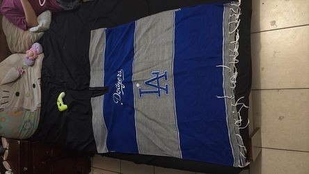 Dodgers poncho