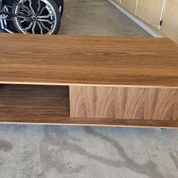 Solid Wood Rolling Coffee Table/Ottoman