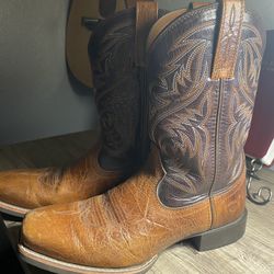 Men’s Ariat Boots SIZE 8