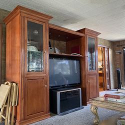 Entertainment Center Handmade FREEE